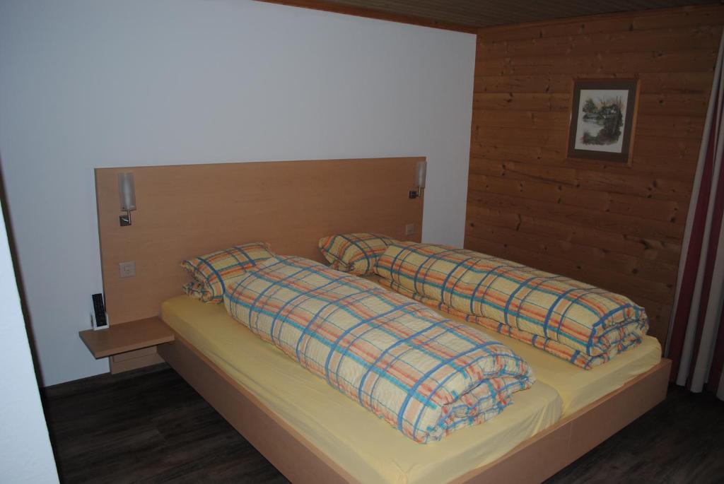 Hotel Des Alpes Kandersteg Oda fotoğraf