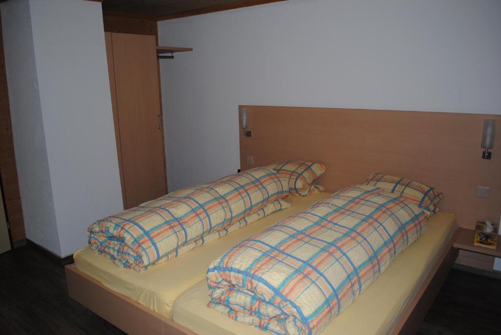 Hotel Des Alpes Kandersteg Oda fotoğraf
